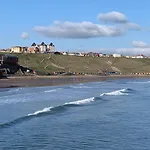 Elysium Holiday Lets - Elysium Suite, Stunning By The Beach Apartmán Whitby