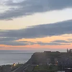 Apartment Elysium Holiday Lets - Elysium Suite, Stunning By The Beach Whitby