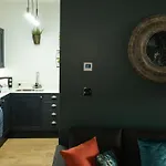 Elysium Holiday Lets - Elysium Suite, Stunning By The Beach Whitby
