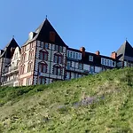 Elysium Holiday Lets - Elysium Suite, Stunning By The Beach Whitby