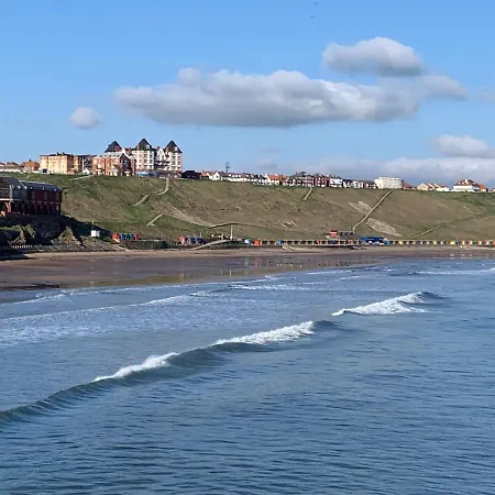 Elysium Holiday Lets - Elysium Suite, Stunning By The Beach Apartamento Whitby