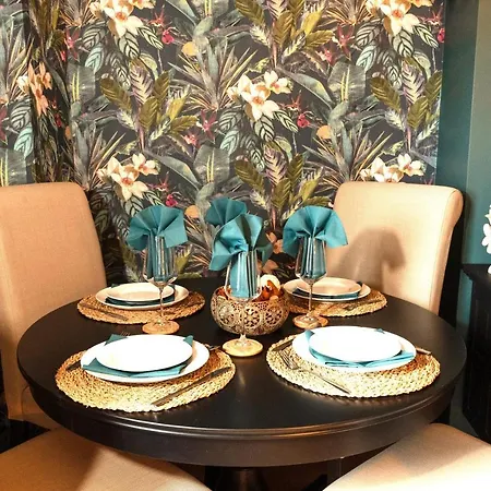 Elysium Holiday Lets - Elysium Suite, Stunning By The Beach * Whitby