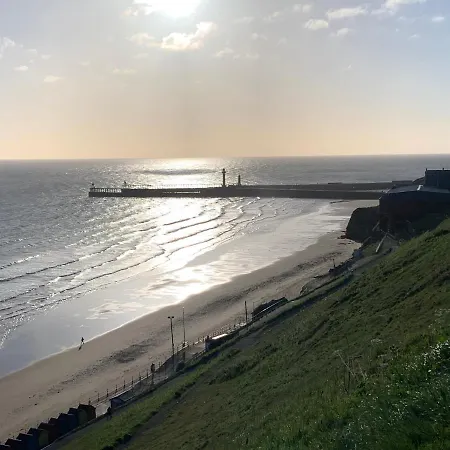 Elysium Holiday Lets - Elysium Suite, Stunning By The Beach Whitby